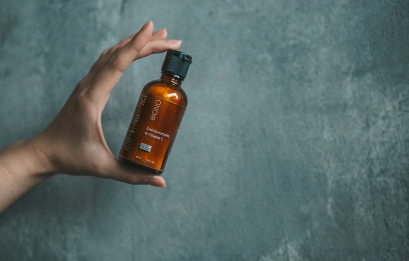 Ензимна пудра: м’яке очищення для будь-якого типу шкіри