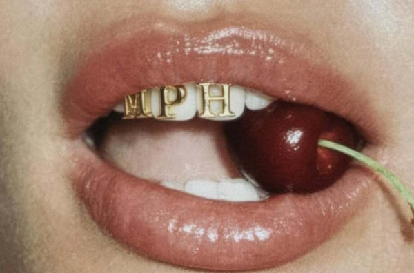 Які компоненти мають бути в блисках для губ у морозний період